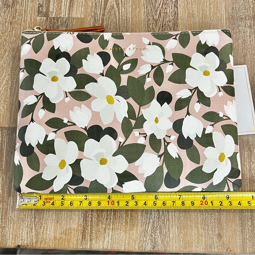 KAISER STYLE Australian Floral Rectangle Shoulder Strap Bag & Hand Cream New - Picture 3 of 16